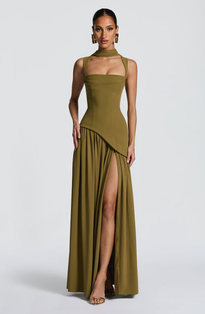 Artemisa | Vestido largo escote cuadrado y abertura lateral